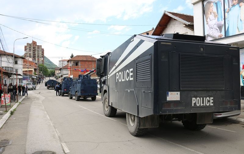 Schimb de focuri în Kosovo. Un polițist a murit, iar un altul a fost rănit