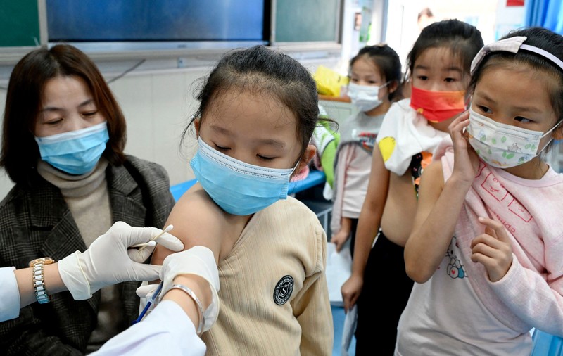 China vrea să vaccineze anti-COVID 160 de milioane de copii, până la sfârșitul anului