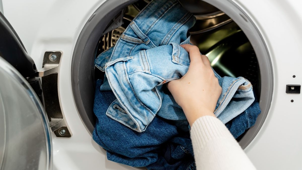 O singură setare a mașinii de spălat poate reduce consumul de energie electrică. Sursa foto: Getty Images.