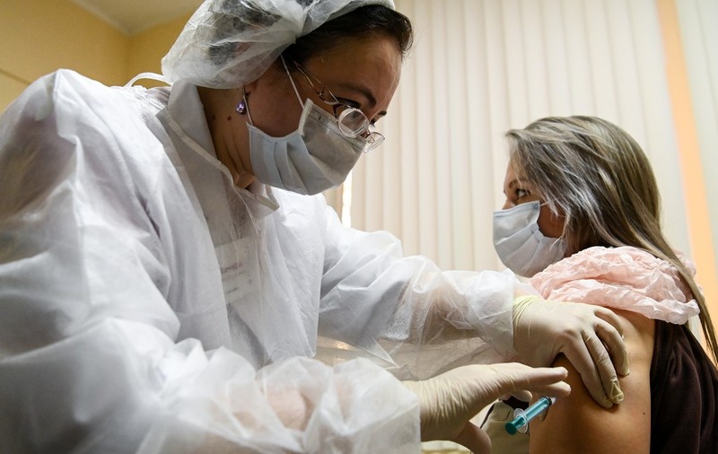 20 de milioane de americani vor fi vaccinați împotriva COVID-19 în decembrie. Care este programul campaniei de vaccinare