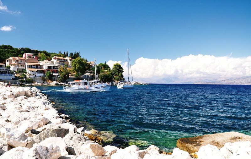 (P) Distracţie românească, pe ritmuri greceşti în Kassiopi