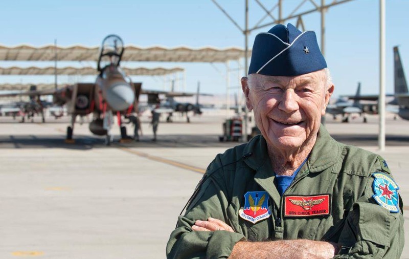 A murit cel mai rapid om din lume. Pilotul Chuck Yeager a depășit viteza sunetului în urmă cu 73 de ani