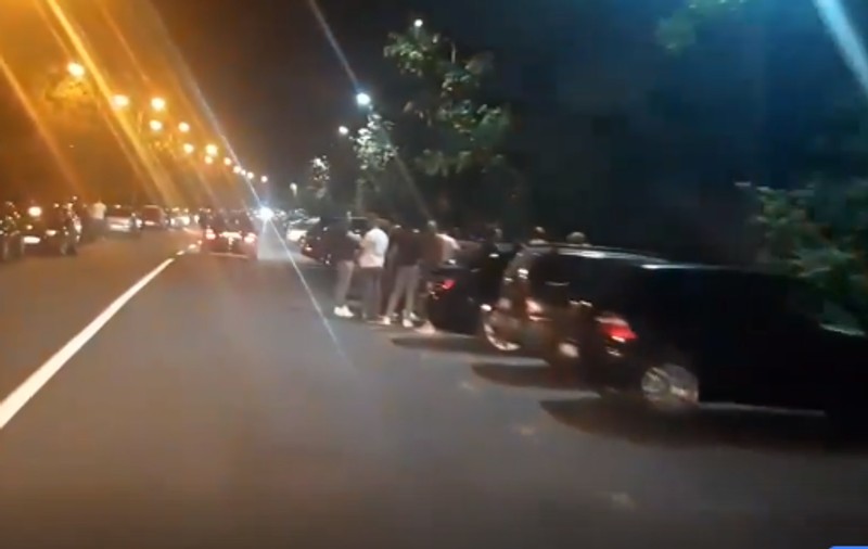 VIDEO | “Marea relaxare”, sărbătorită de tineri și în Vâlcea: “Vă prezentăm eliberarea”