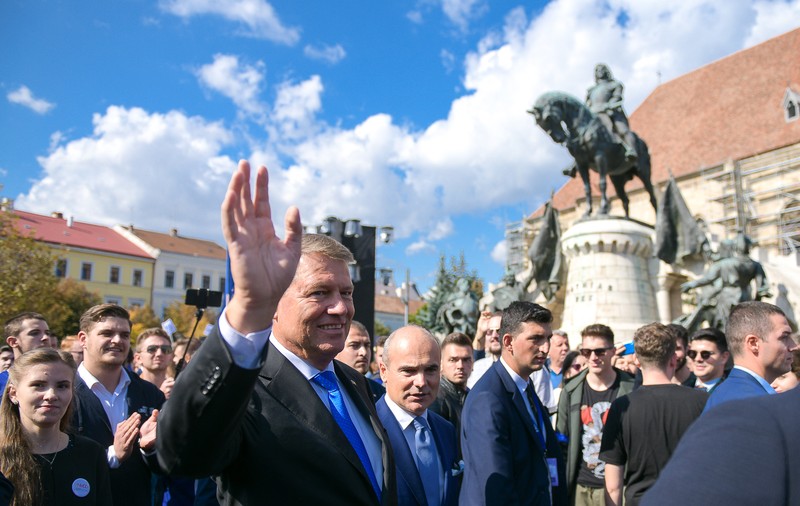 Klaus Iohannis, către liberali, la Cluj-Napoca: "Abia aştept să treacă moţiunea! Fiți pregătiți, voi trebuie să vă apucați de o guvernare serioasă!"