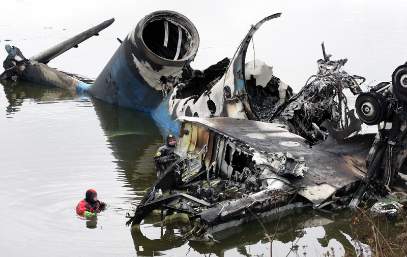 Avion prăbușit în Columbia. Tragediile aviatice din sport. Torino, Manchester United, Lokomotiv Iaroslavl | VIDEO
