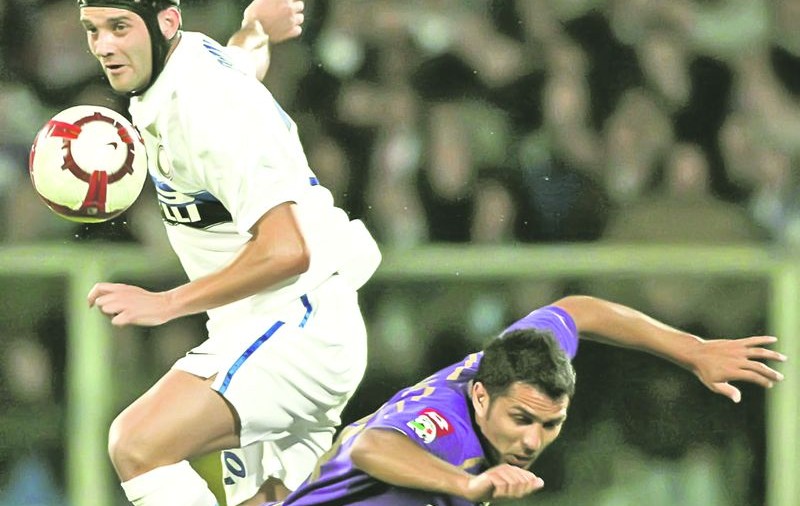 Chivu va primi 600.000 € dacă Inter câştigă Liga, campionatul şi Cupa Italiei