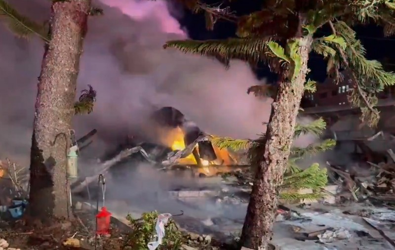 Un avion s-a prăbușit peste mai multe case, în Florida. „Sunt mai multe decese, și aeronavă, și la sol” | VIDEO