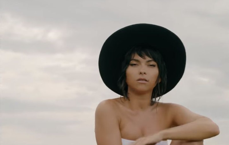 INNA și-a petrecut Paștele online cu peste 70.000 de prieteni virtuali. Festivalul caritabil InDa House a creat isterie pe TikTok
