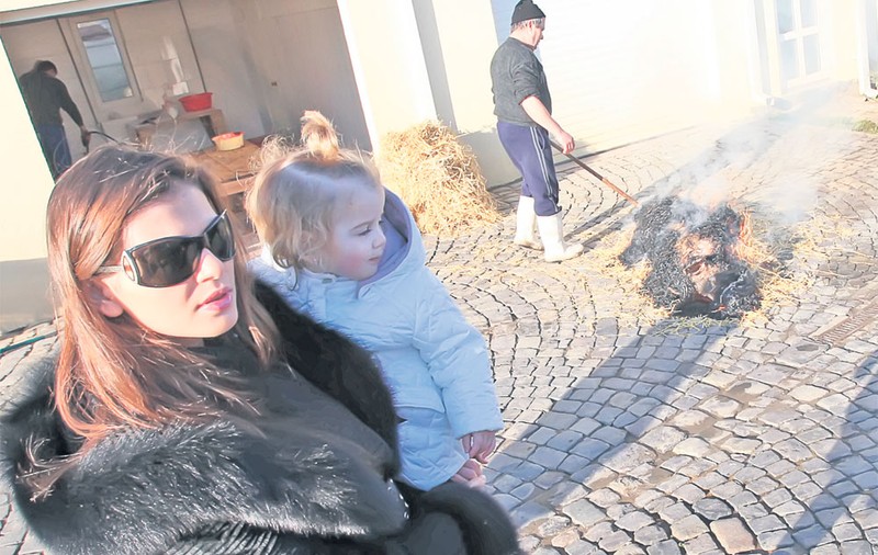 Angajaţii de la Izvorani: "Columbeanca ne trata ca pe nişte sclavi"
