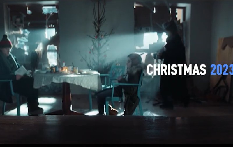 Propaganda rusească: clip de Crăciun în care europenii trăiesc deja în beznă, iar în 2023 își vor mânca animalele de companie, de foame