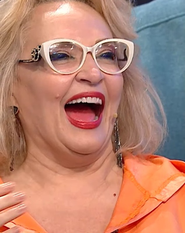 Mihaela Tatu a semnat cu Pro TV după ce a plecat de la Antena 1. În ce emisiune apare și cum s-a îmbrăcat: „Ne vedem de la 21.30”