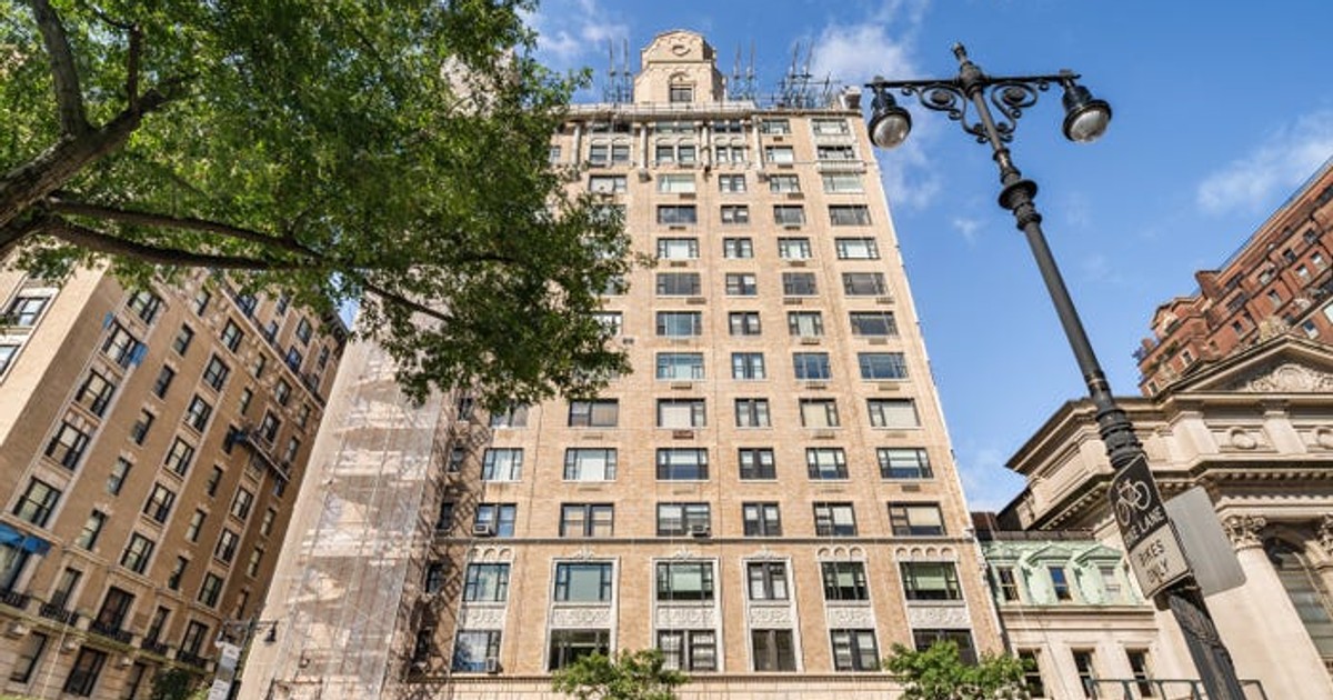 Apartamentul de lux cumpărat de Giorgio Armani cu 17,5 milioane de dolari. Designerul mai are unul la fel