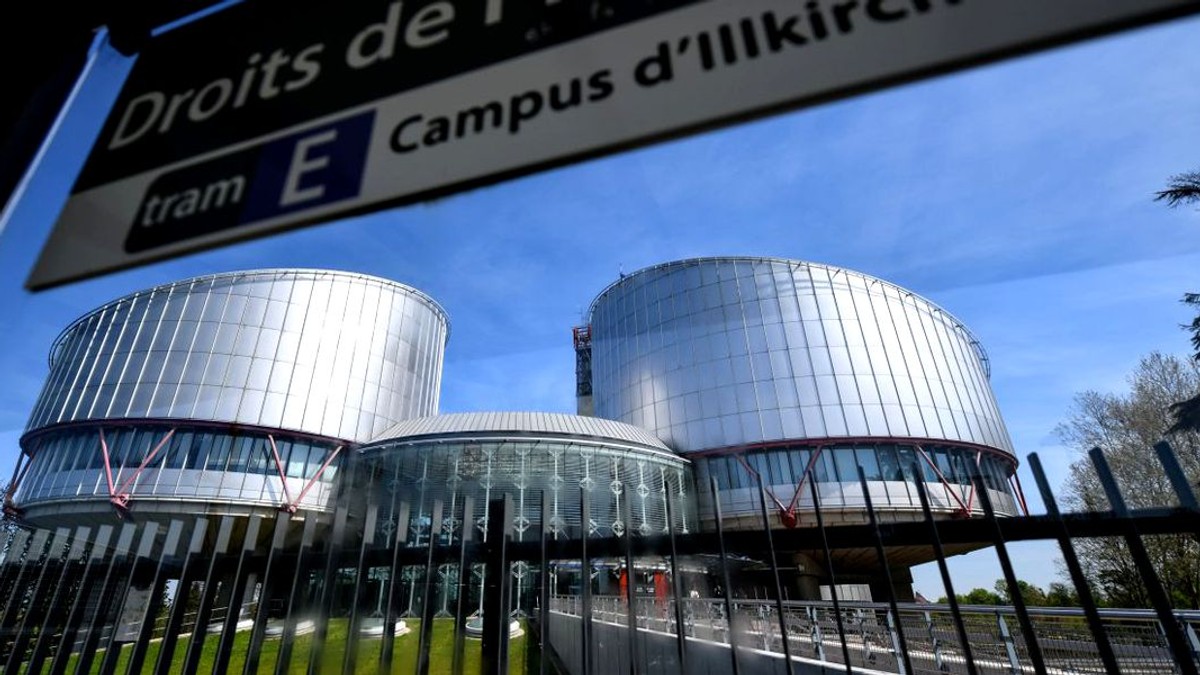 Un român a dat în judecată România la CEDO