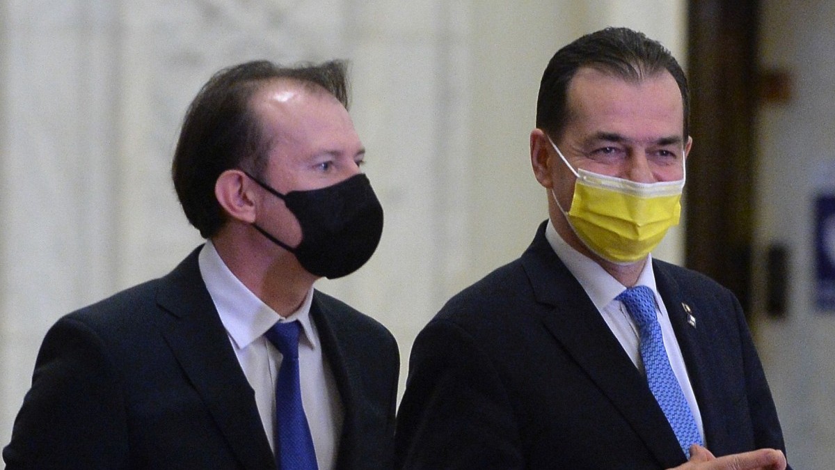 Ludovic Orban, după ce l-a făcut „nesimțit” pe Florin Cîțu în Parlament: „Am fost elegant față de el”. Foto: EDUARD VINATORU / MEDIAFAX FOTO / Hepta