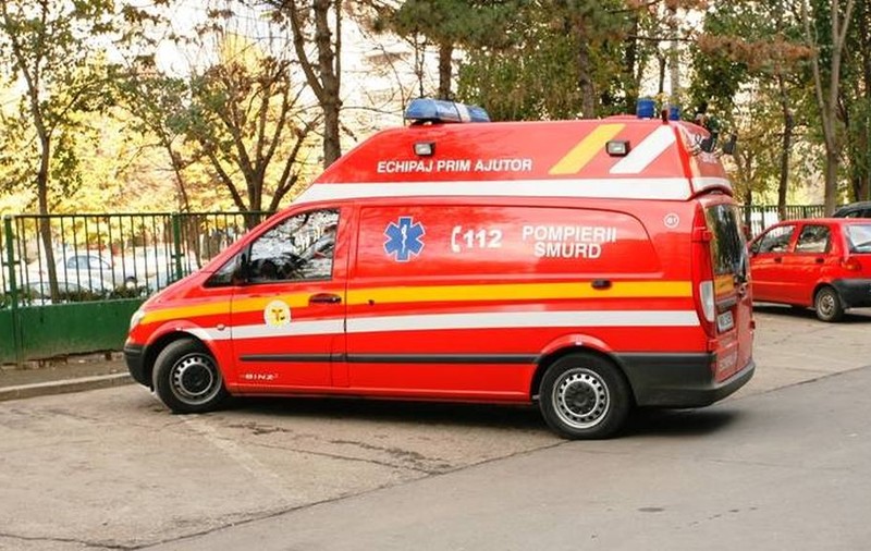 O fetiţă de 6 ani din Satu Mare, în stare gravă după ce a căzut de la etaj 