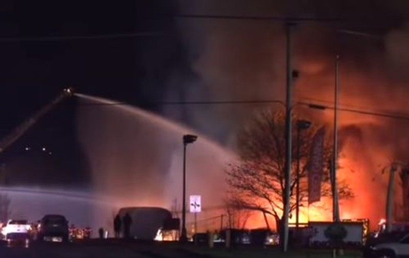 VIDEO | Explozie puternică la o uzină chimică din Illinois. Patru persoane au fost rănite, alte trei sunt date dispărute
