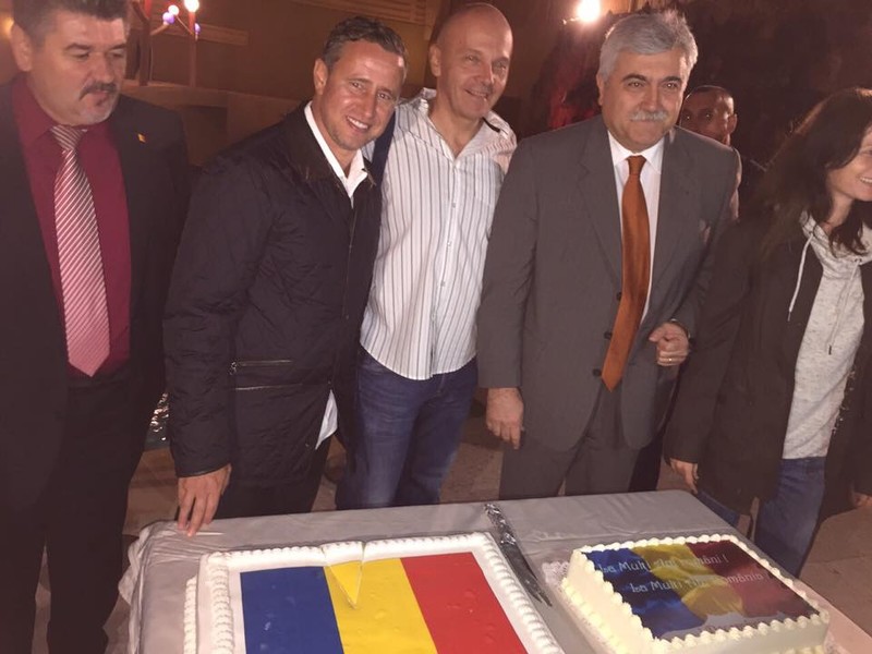 Laurenţiu Reeghecampf şi Mihail-Constantin Coman (primul din dreapta) FOTO: Facebook.com