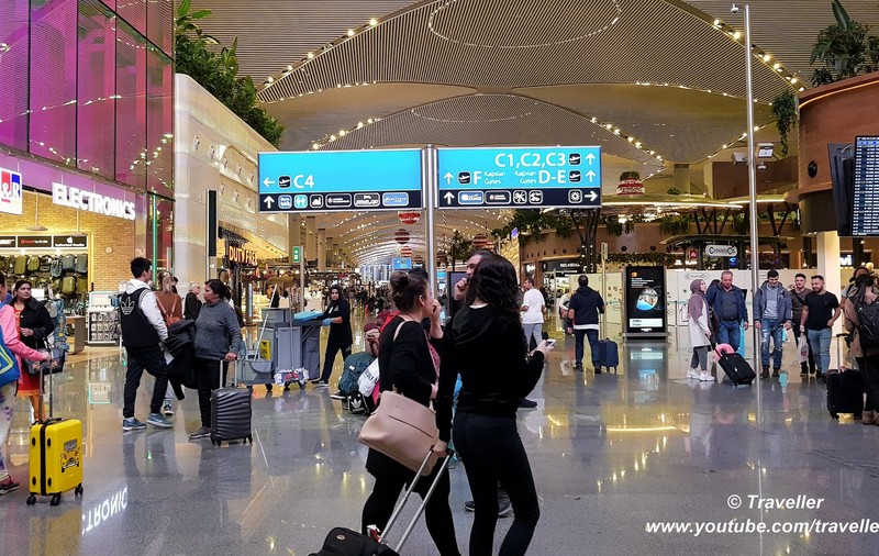Cât costă burgerii și berea în aeroportul din Istanbul: „Jaf! Cei mai scumpi din lume. Adaos de 1.000%”