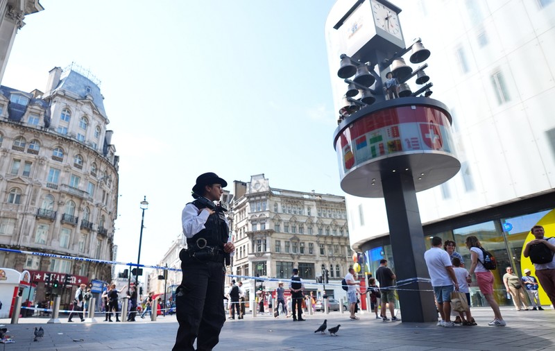 Un bărbat cu nume românesc a fost inculpat la Londra, în cazul înjunghierii unei fetițe de 11 ani în Leicester Square. Reacția MAE