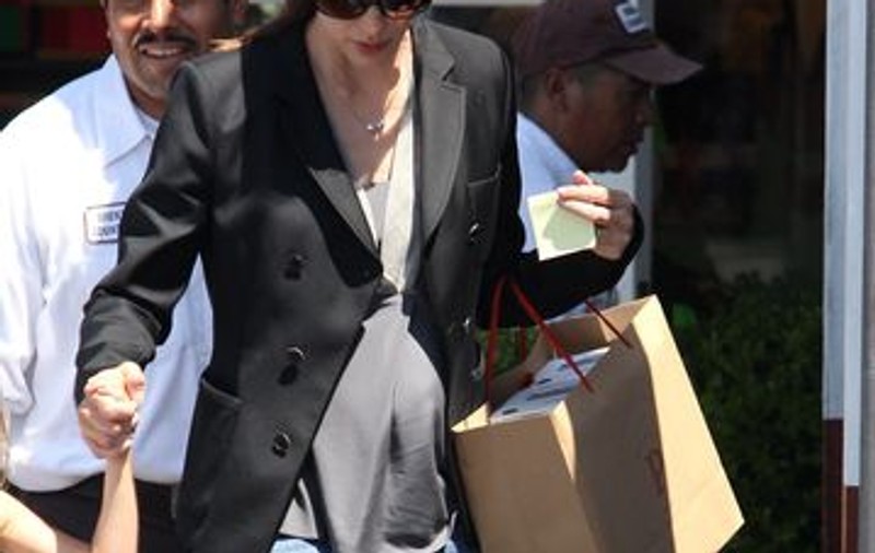 Foto | Actriței Jennifer Garner i se vede deja burtica de gravidă