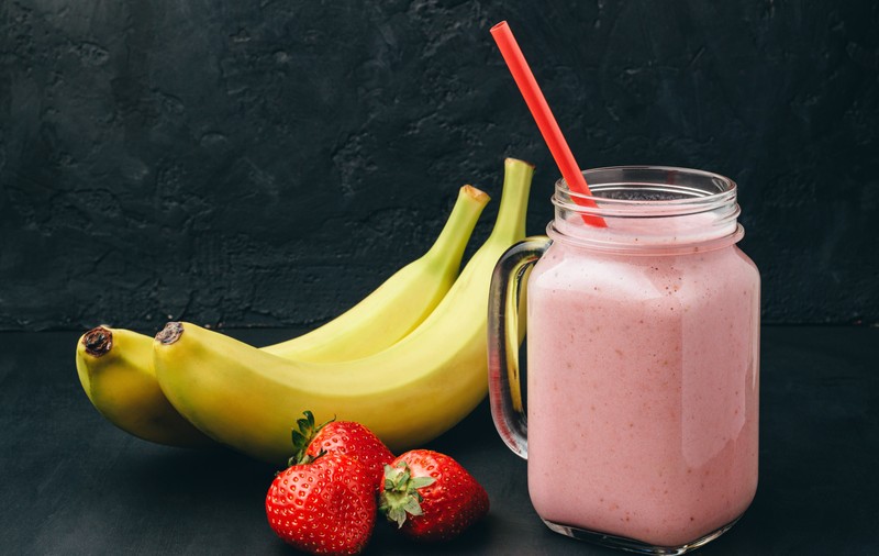 Cinci rețete de smoothie care te ajută să câștigi în greutate