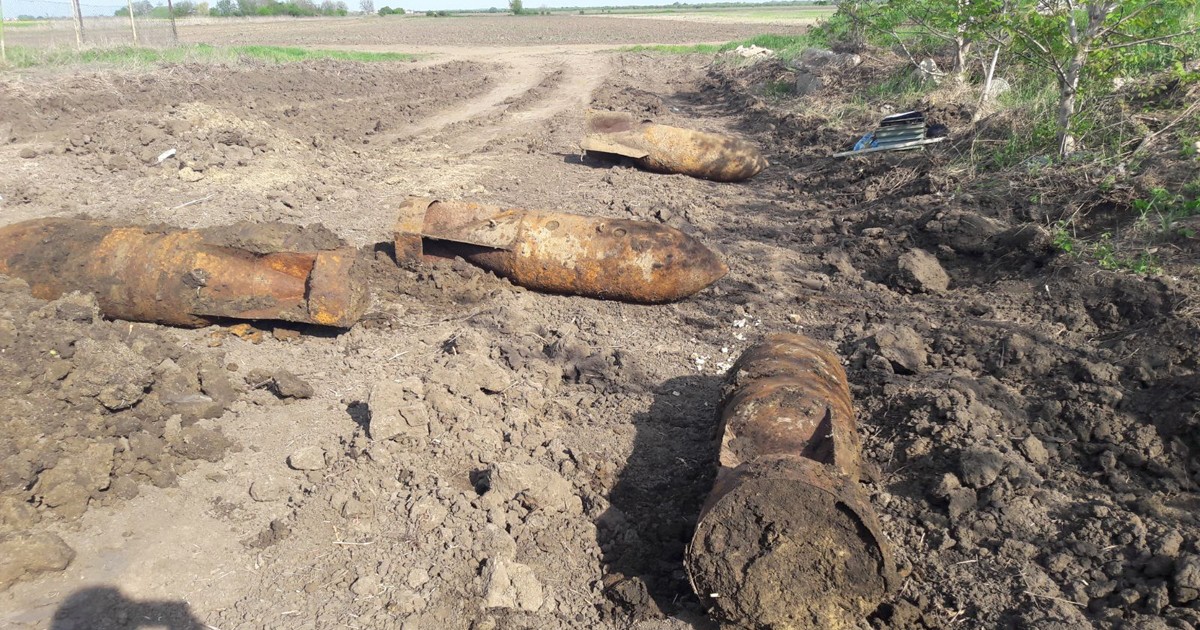 Cele șase bombe de aviație descoperite lângă Focșani au fost detonate vineri