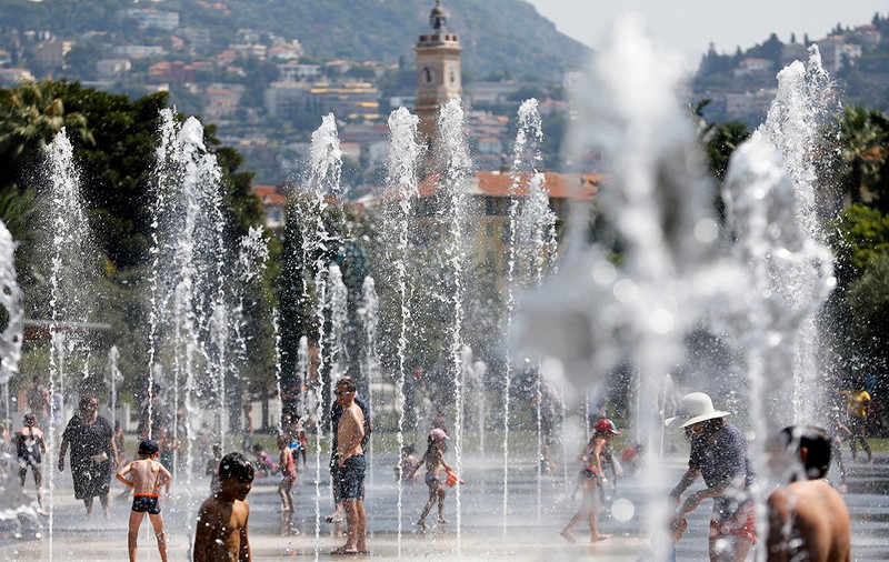 MAE, atenţionare de călătorie pentru Muntenegru: Temperaturi ridicate şi risc de incendii de vegetaţie ﻿