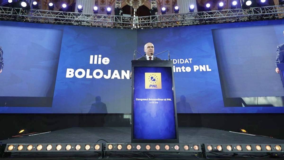 Premierul Ilie Bolojan, președinte interimar al PNL; a fost singurul candidat la șefia partidului la Congresul extraordinar de la Parlament