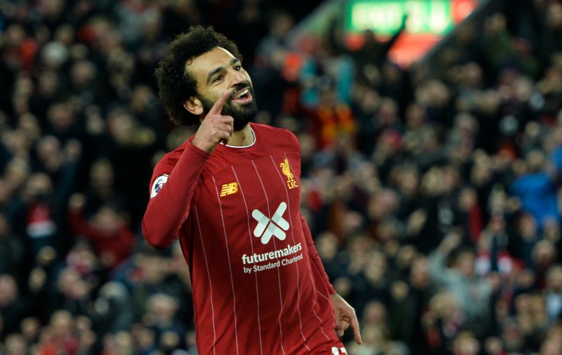 Mohamed Salah, omagiat cu 2.000 de farfurii sparte, în Dubai. Fotbalistul, protejat de spiritele rele