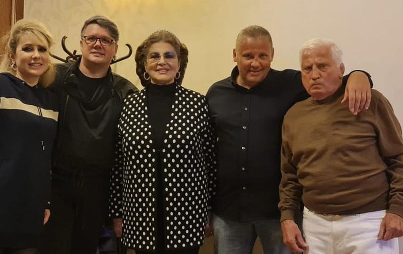 Mesajul emoționant al lui Fuego după ce a murit Ion Cernea, soțul Irinei Loghin. Multă lume credea că artista e mama cântărețului