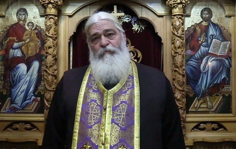 Un călugăr îl acuză pe preotul Calistrat că l-a bătut de două ori: „Când mergeam spre stăreție, s-a întors și m-a lovit peste cap cu o lovitură foarte zdrobitoare”