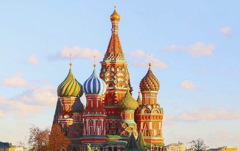 Două familii din Texas s-au mutat în Moscova pentru a-și proteja copiii de „îndoctrinarea LGBT”, dar au dat de greu
