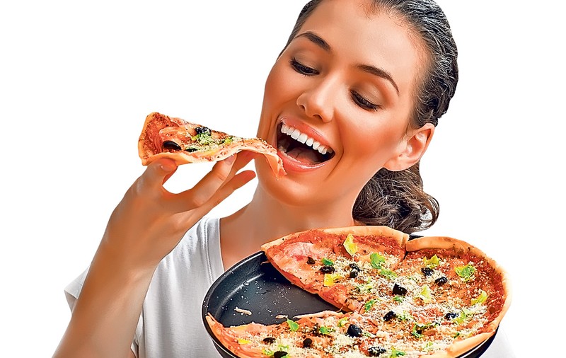 Cumperi pizza congelată? E plină de E-uri și... aromă de fum