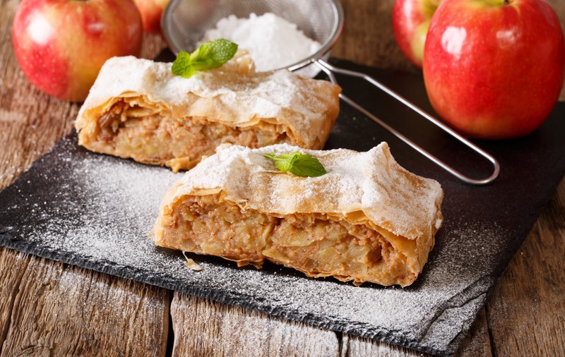 Ștrudel cu mere - rețete aromate de ștrudel pe care le poți încerca acasă