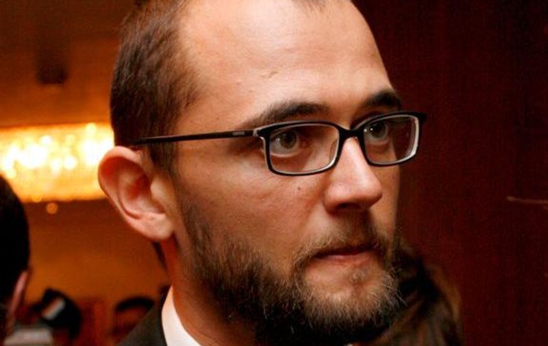 Oreste a lansat o nouă carte, "La sfârşit va fi începutul"