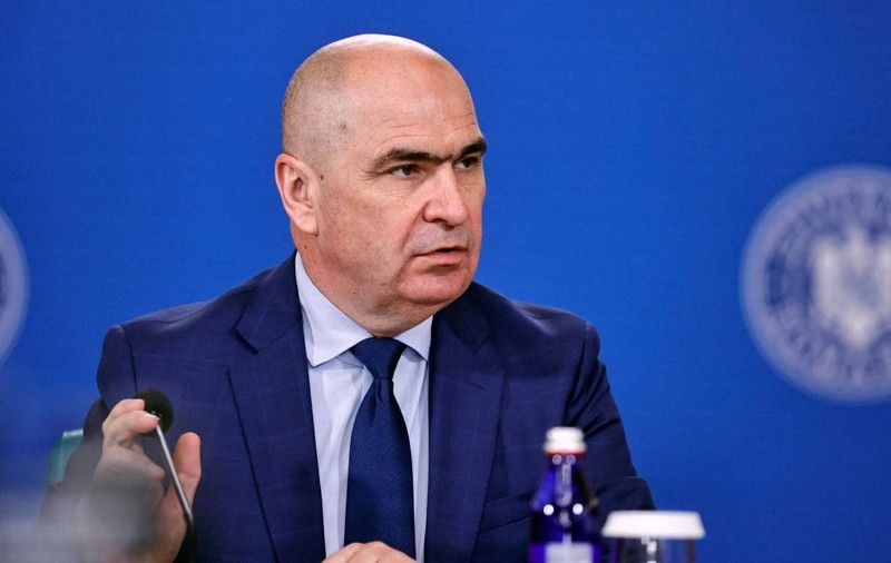 Criza politică din România îngrijorează investitorii și agențiile de rating, scrie Bloomberg: „Stabilitatea este esențială pentru a reduce deficitul bugetar”