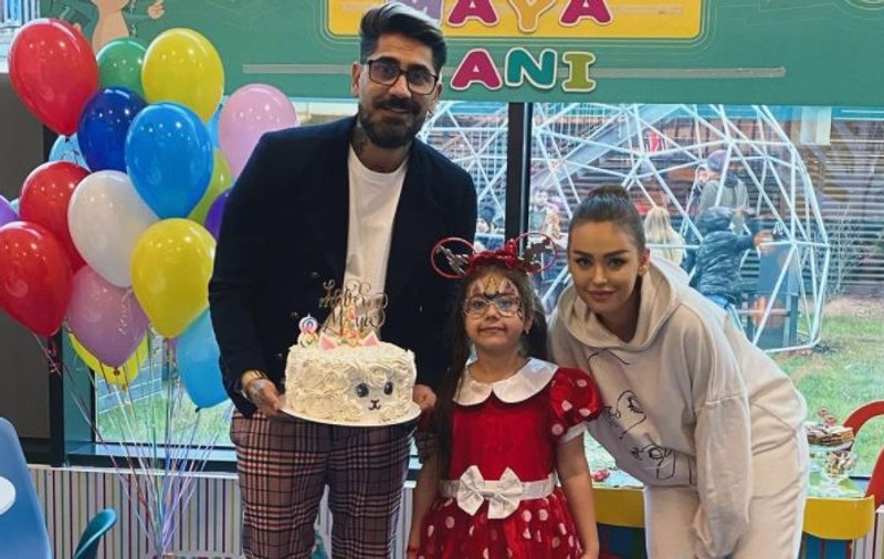 Connect-R și Misha, vacanță împreună cu fiica lor, Maya. Cu ce problemă s-a confruntat artista: „Mi s-a umflat tot capul”