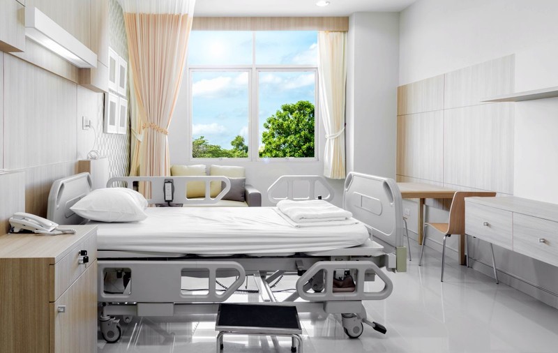 Pentru cine sunt saloanele COVID-VIP, pregătite cu tehnologie medicală de vârf și personal dedicat, la Spitalul Militar Central? Explicațiile Ministerului Apărării