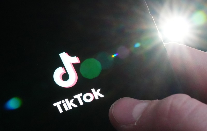 Tik Tok, Instagram și Facebook au fost interzise copiilor sub 16 ani, cea mai strictă lege din lume legată de rețelele sociale a fost adoptată