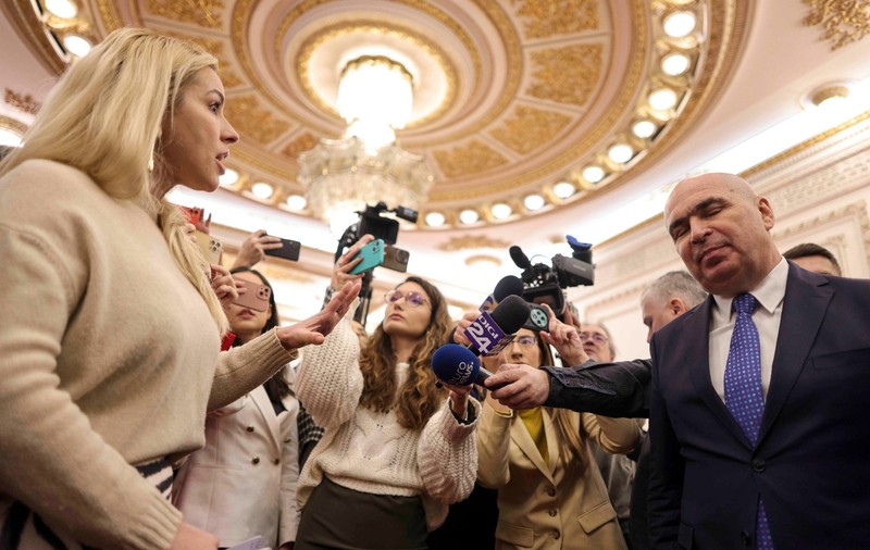 Stenograma concedierilor de la Senat: calcule politice în interes de partid. Urmează Camera Deputaților: „Oamenii care muncesc vor fi dați afară, iar cei cu pile, păstrați”