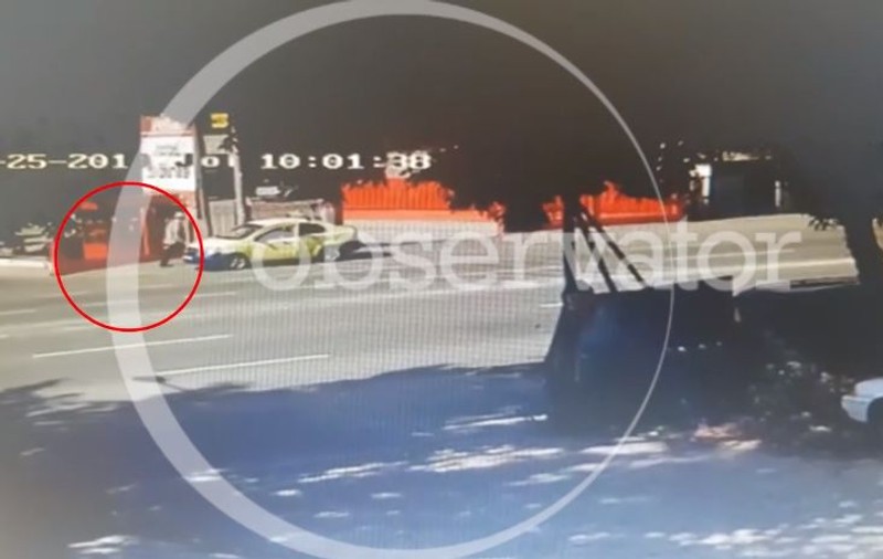 Noi imagini cu criminalul din Caracal, surprinse de o cameră de supraveghere din Craiova, la o zi după ce a răpit-o pe Alexandra
