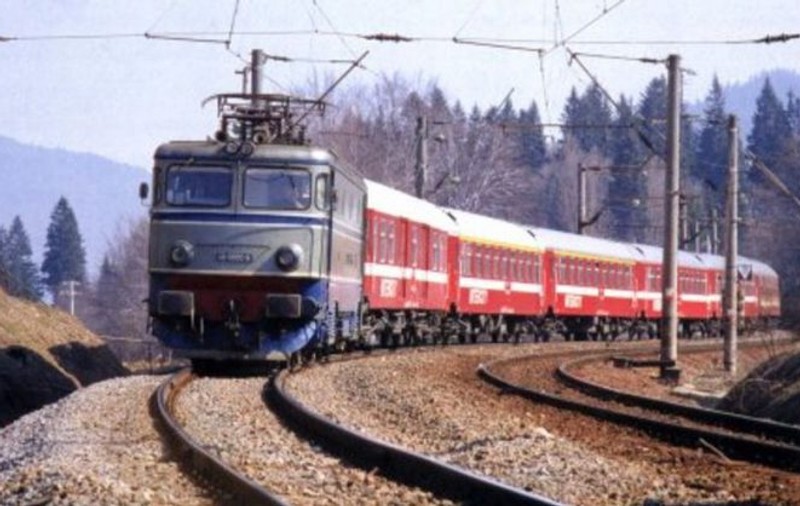 Un bărbat a murit după ce a fost lovit de tren, în apropiere de stația Ploiești Sud