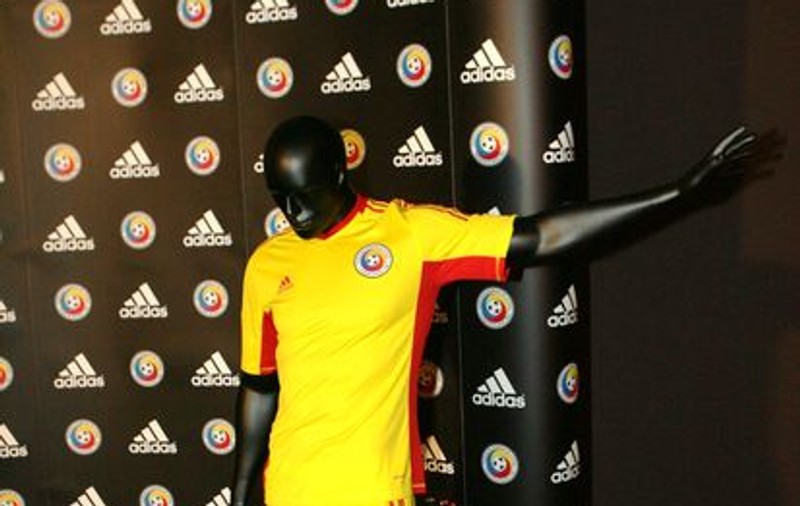 Componenţii echipei naţionale de fotbal au revenit la culoare galbenă | FOTO