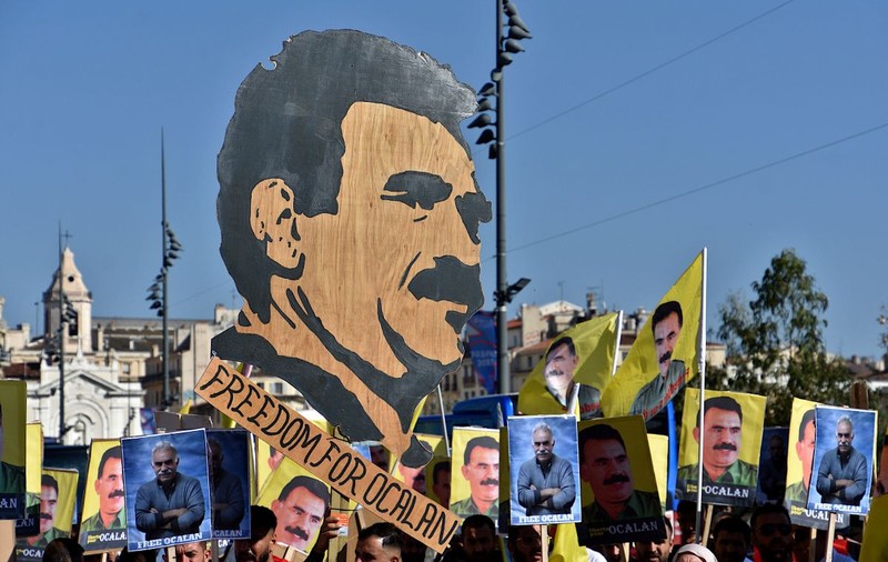 Liderul PKK, Abdullah Öcalan, face apel la gruparea kurdă interzisă să depună armele și să se dizolve