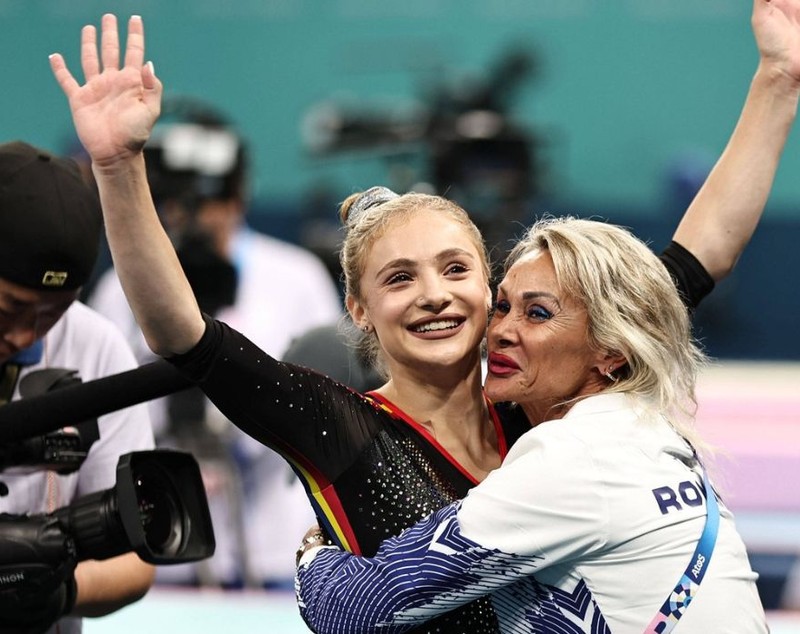 Camelia Voinea, anunțată pe Facebook de soțul ei că divorțează. Reacția fostei gimnaste: „O exagerare venită din gelozie”