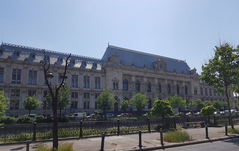 Antoanela Costache și Viorica Dinu au fost condamnate definitiv. Vor sta șapte, respectiv șase ani, după ce instanța le-a scăzut primele pedepse