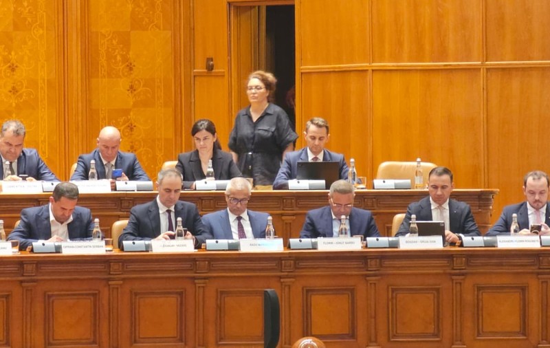 Singurul ministru din Guvernul Bolojan care și-a tăiat salariul nu renunță: „Am cedat încă 2.500 de lei”