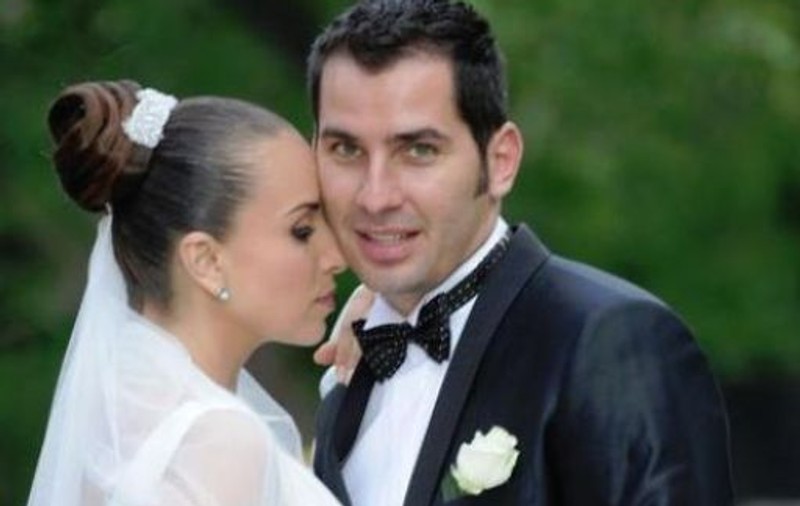 Iată cum arată Adina Halas în rochie de mireasă!