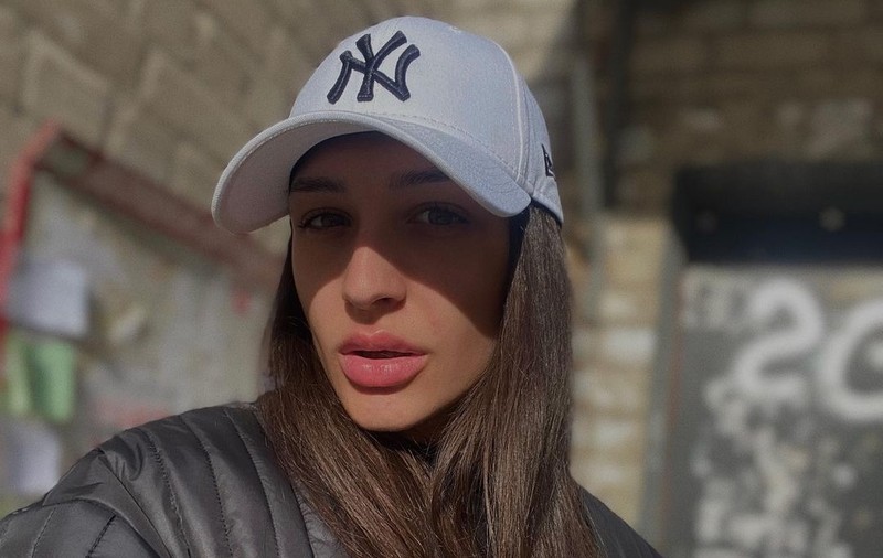 „Dacă vrea să ne salveze, așa cum spune, Putin să-și ia armata și să se ducă acasă”. Furia unei refugiate ajunse la Baia Mare din calea războiului