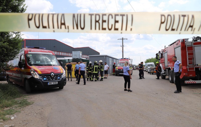 Explozie într-o hală de reciclare din Popești-Leordeni. Șapte persoane au ajuns la spital, din care cinci cu arsuri grave